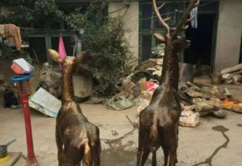 庭院馴鹿雕塑，鍍金歐式雕塑，網(wǎng)格形式