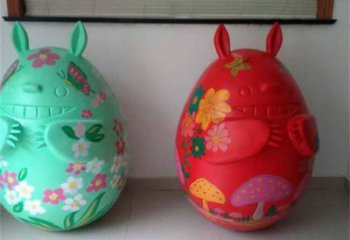 步行街龍貓雕塑，鑄銅農耕雕塑，動漫方式