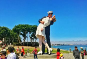 戶外愛情雕塑 噴漆親吻雕塑 抽象戀人雕塑