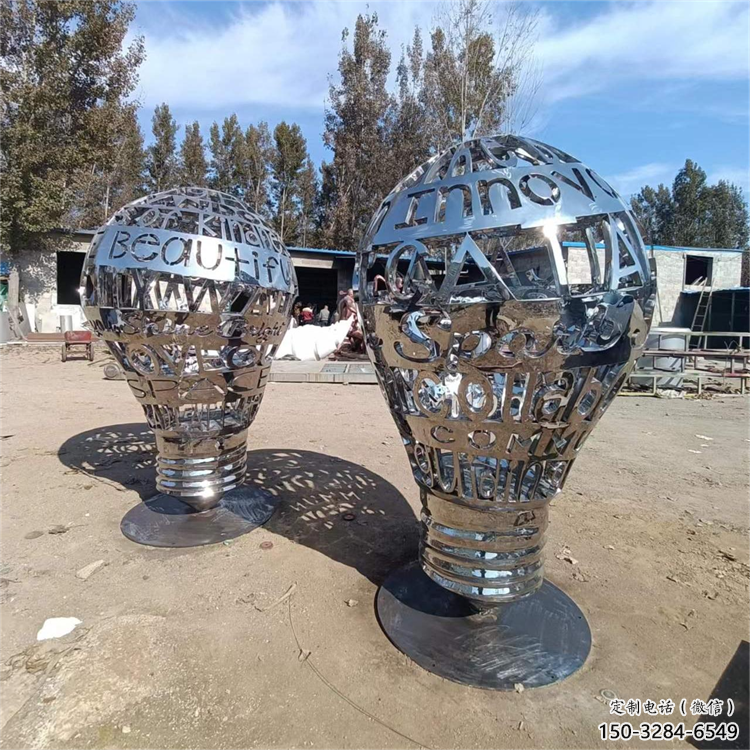 大型燈泡雕塑 鍛造發光燈具主題 房地產電燈泡雕塑