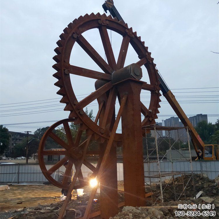 大型水車雕塑 鍛造發(fā)光仿古雕塑 房地產雕塑