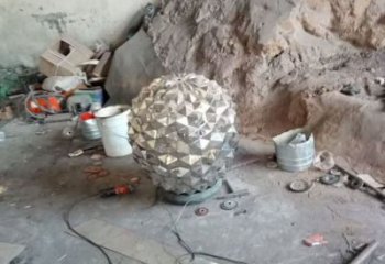 彩繪松塔雕塑 景觀雕塑 街頭松果造型