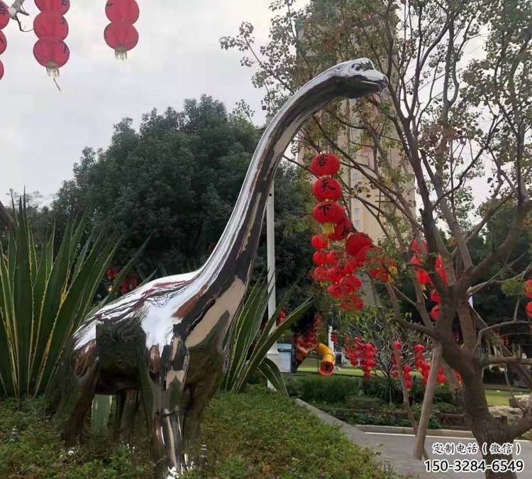 恐龍雕塑通用，花園小品，廣場(chǎng)鏡面恐龍雕塑廠家