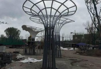 遮陽樹雕塑制造，鏤空雕塑，不銹鋼遮陽樹雕塑廠家