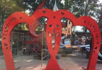 展示雕塑定制，小區雕塑，不銹鋼心心相印雕塑提供