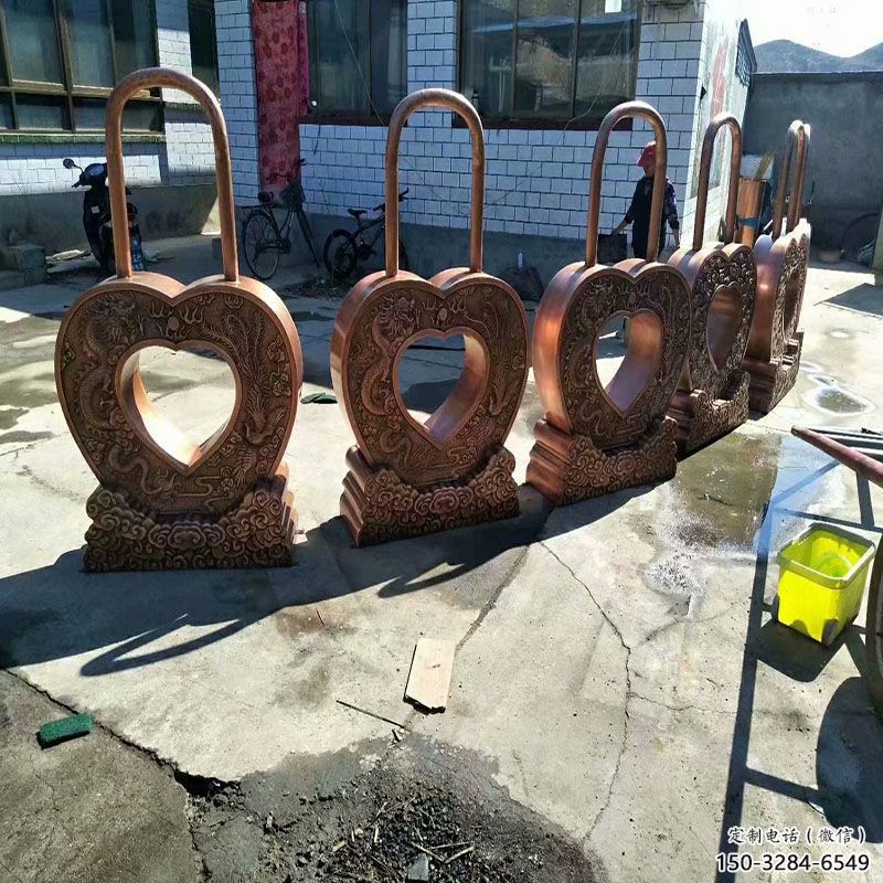 廈門景觀同心鎖雕塑供應(yīng)，藝術(shù)雕塑，現(xiàn)代鎖子雕塑供求