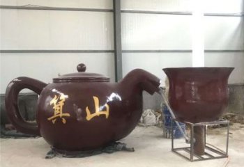 屯昌商業(yè)街酒壺雕塑