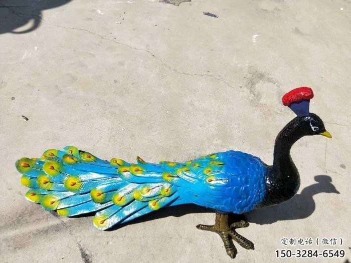 渭南彩繪孔雀雕塑制作選用，景區(qū)案例，動物美陳雕塑
