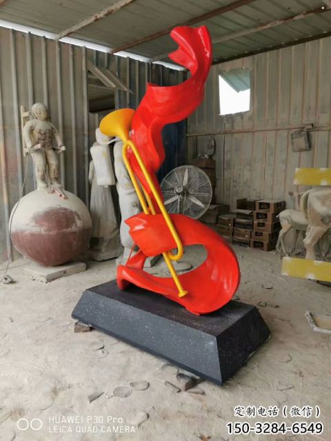 創(chuàng)意號角雕塑 啞光景觀小品 公園雕塑